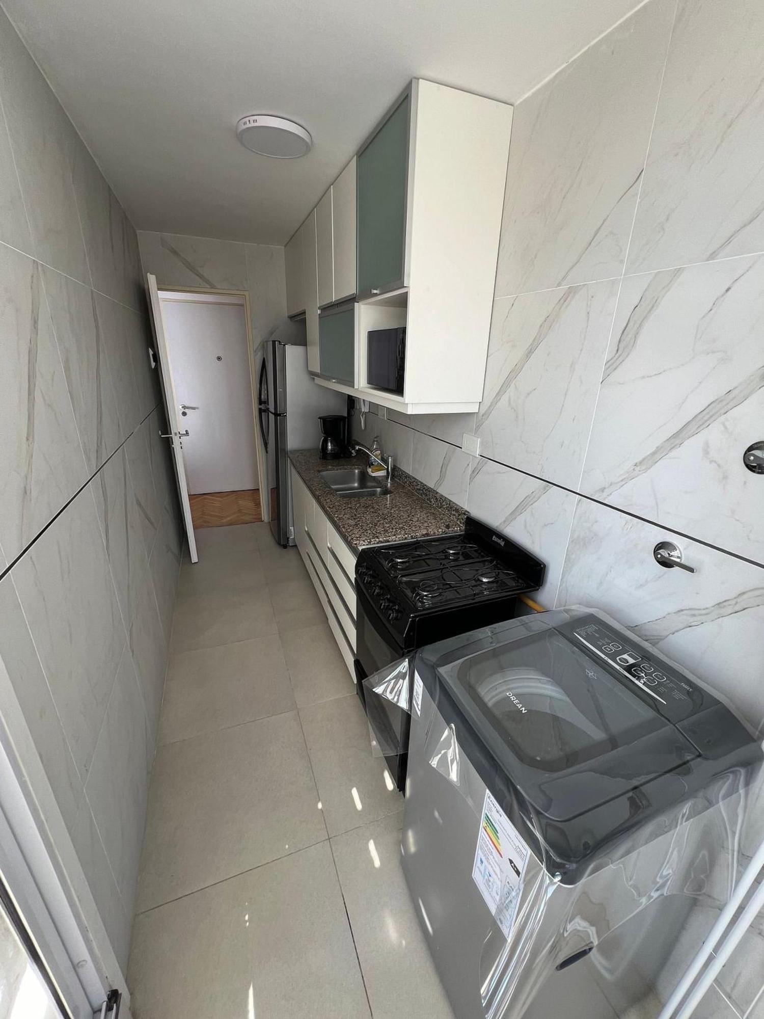 Moderno Piso Alto En Pleno Recoleta