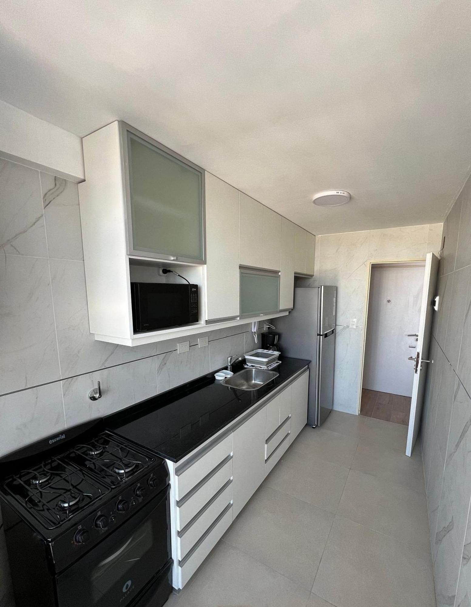 Moderno Piso Alto En Pleno Recoleta